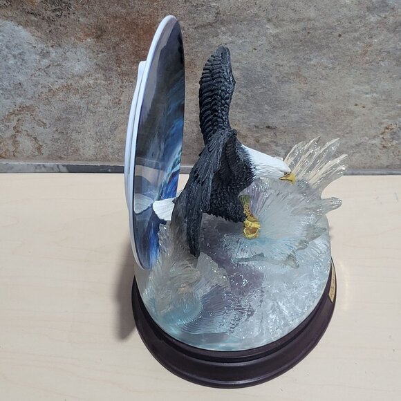 Bradford Exchange Decorative 3 D Plate Flying Eagle Trout Figurine On The Mark F - Picture 8 of 12
